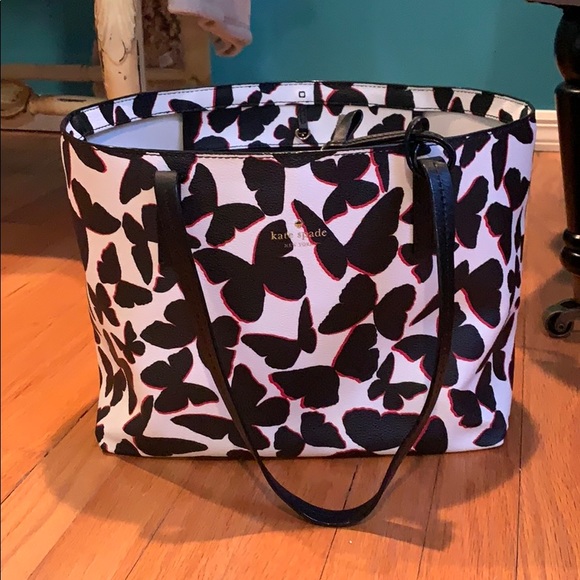 kate spade Handbags - Kate spade butterfly tote bag like new condition